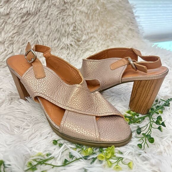 Hispanitas‎ Sitoshi Gold Metallic Leather Slingback Sandals sz 40/ US 9 - Picture 1 of 9